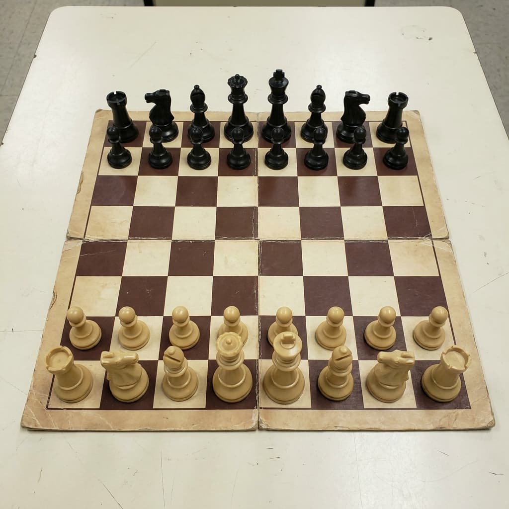 Cheap plastic chess set